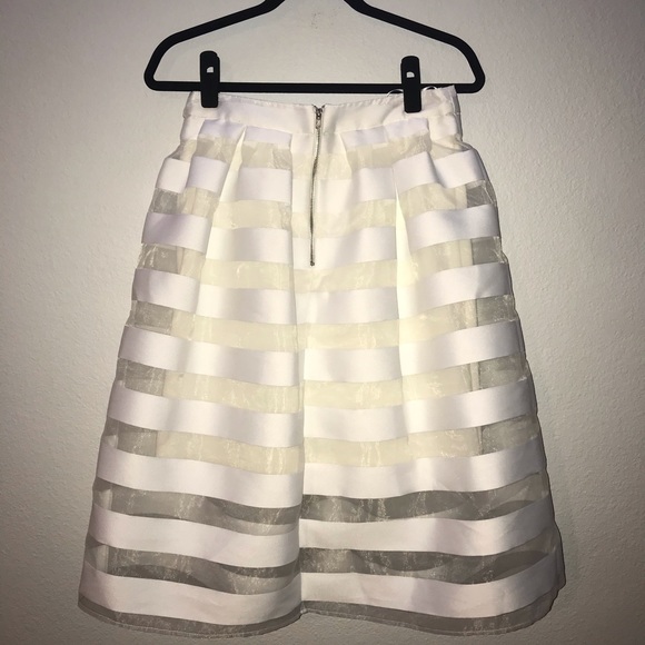 Topshop White Skirt - Picture 2 of 3